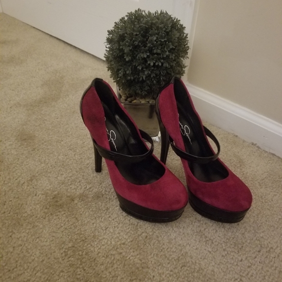 Shoe - Picture 8 of 8